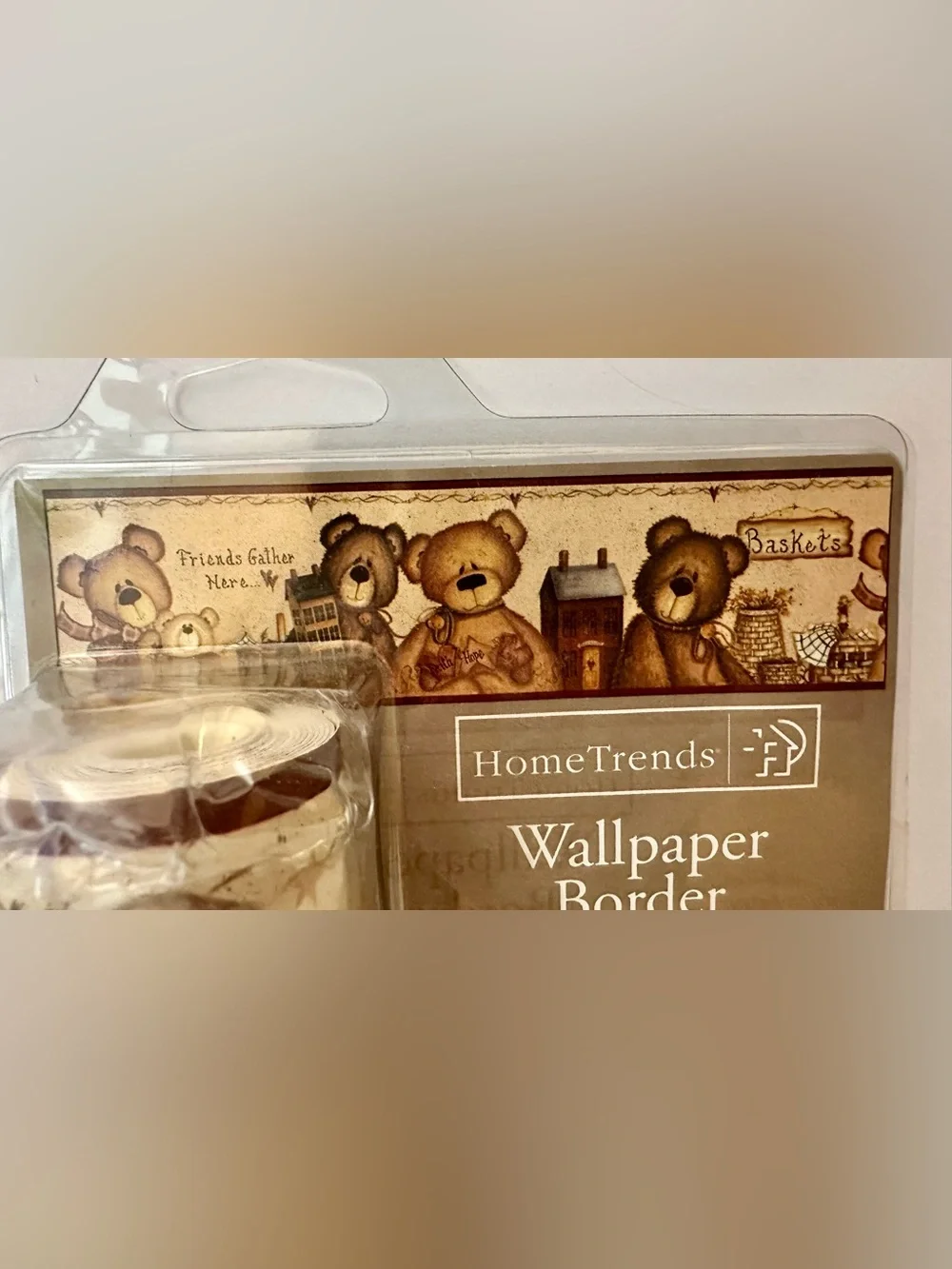 HomeTrends Country Bear Wallpaper Border “Friends Gather Here”